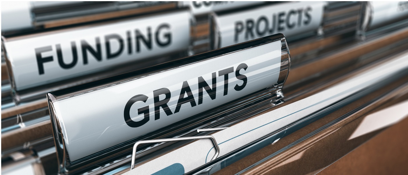 seeking-grants-for-an-association-a-small-business-or-for-research-picture-id841614564